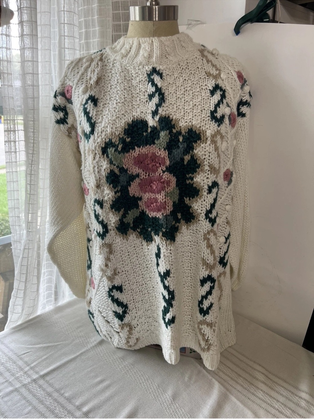 Vintage 90s Emerald Isle S Cream Floral Chunky Hand Knit Sweater Cottage Core